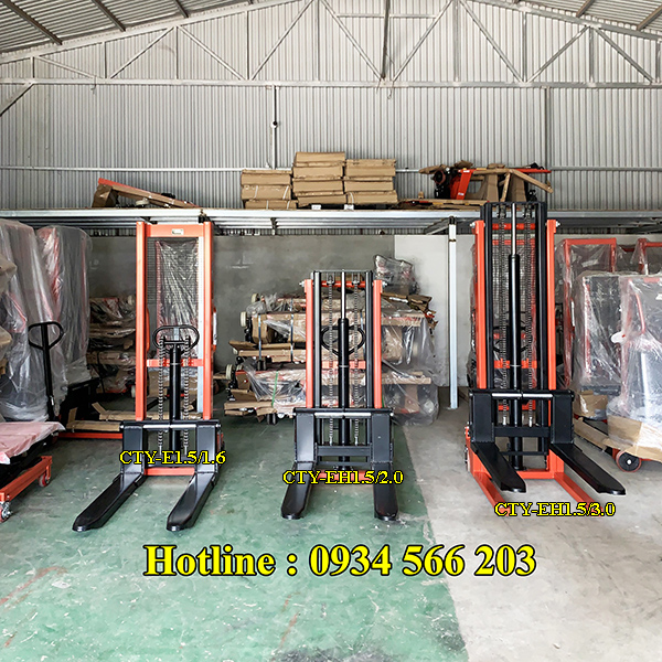 Xe Nâng Tay Cao 3m